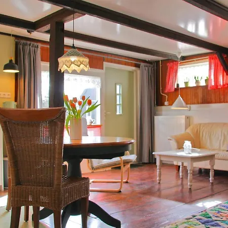 度假居 De Koeboet